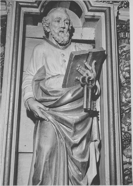 statue : saint Pierre, vue générale