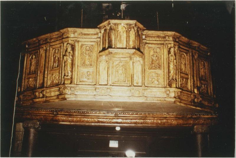 orgue de tribune, vue partielle