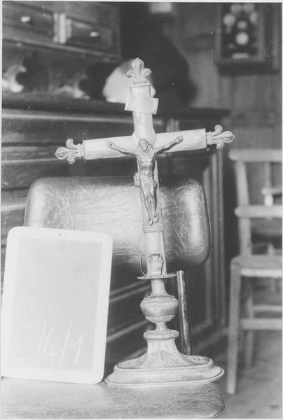 croix d'autel, vue générale