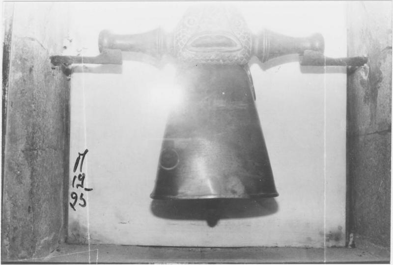 cloche dite de Saint Pol de Léon, vue générale - © Ministère de la Culture (France), Médiathèque du patrimoine et de la photographie (objets mobiliers), tous droits réservés