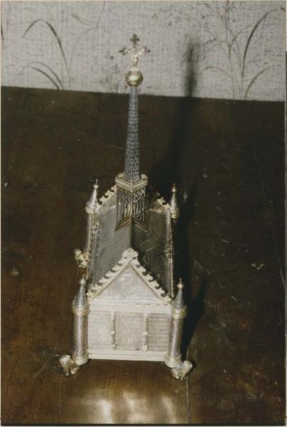 châsse de Saint-Maudez, vue générale