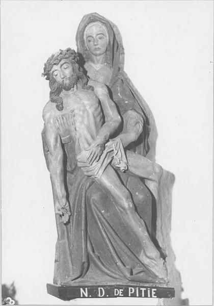 groupe sculpté : Vierge de Pitié, vue générale - © Ministère de la Culture (France), Médiathèque du patrimoine et de la photographie (objets mobiliers), tous droits réservés