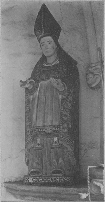 statue : Saint Cadoc, vue générale