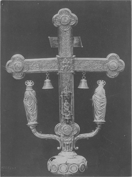 croix de procession, vue générale