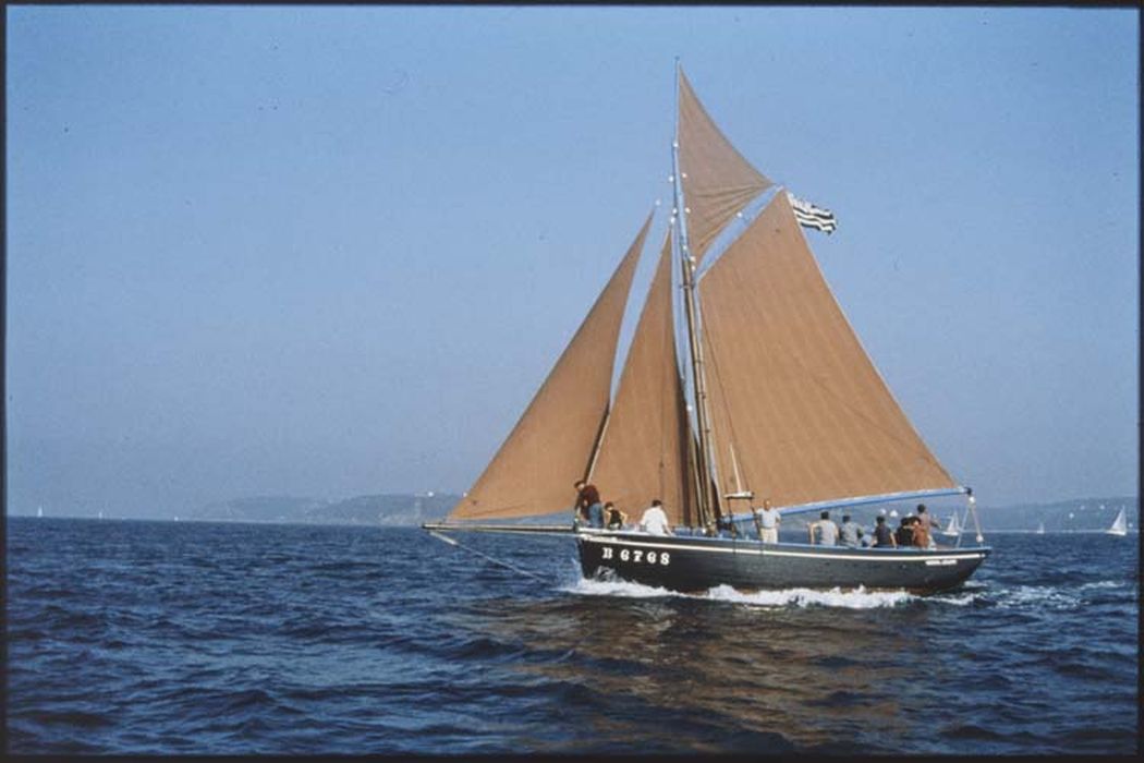 bateau de pêche : Sloop coquillier dit Général Leclerc 