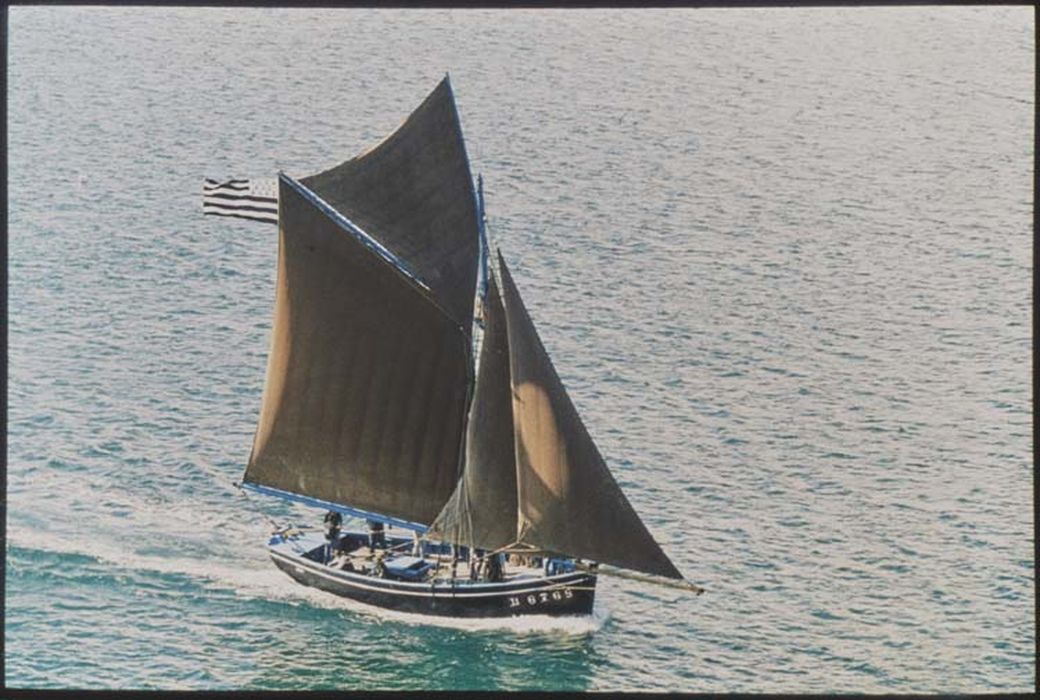 bateau de pêche : Sloop coquillier dit Général Leclerc 