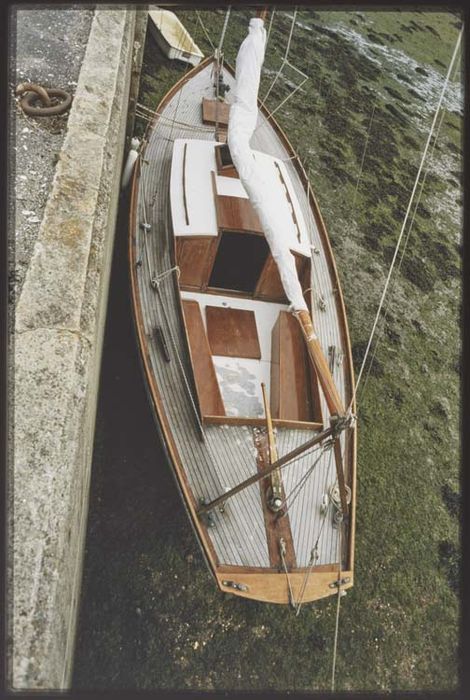 bateau de plaisance (yacht à voile, sloop à gréement Marconi) : sloop dit Saint Jean, ex Saint Marc