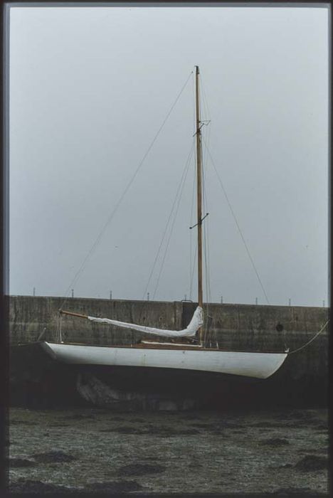 bateau de plaisance (yacht à voile, sloop à gréement Marconi) : sloop dit Saint Jean, ex Saint Marc