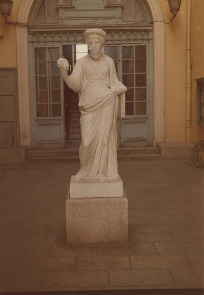 statue : Flore, vue générale - © Ministère de la Culture (France), Médiathèque du patrimoine et de la photographie, diffusion RMN-GP