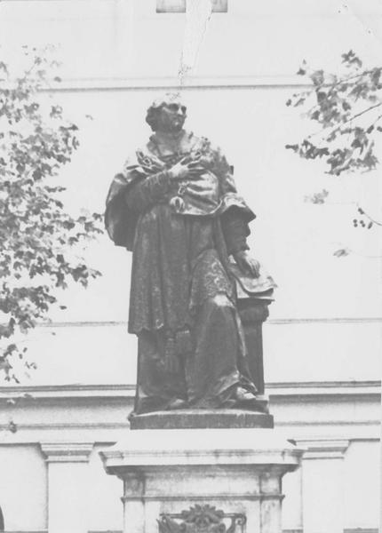 monument commémoratif : le cardinal Fesch, vue générale - © Ministère de la Culture (France), Médiathèque du patrimoine et de la photographie, diffusion RMN-GP