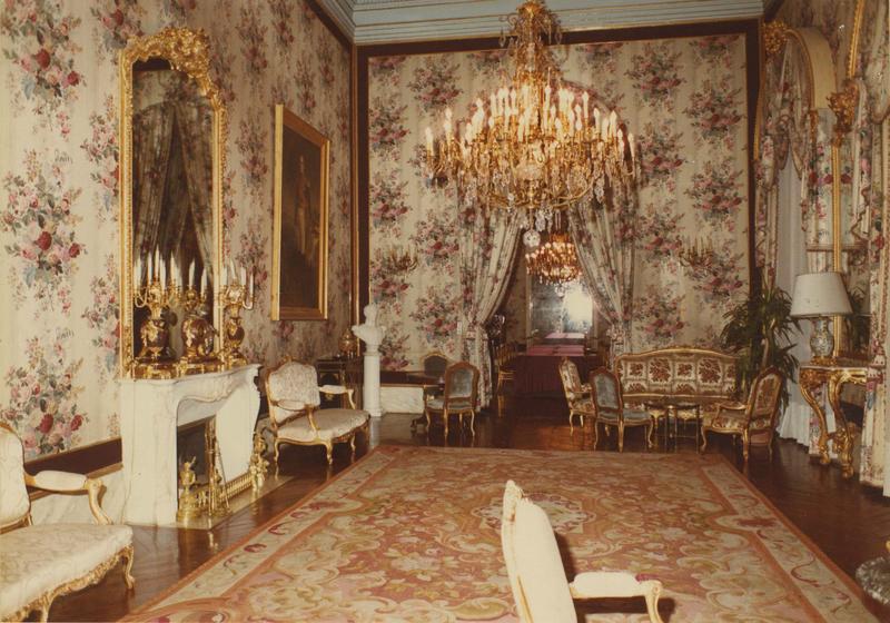 canapés, fauteuils, chaises, style Louis XV, vue générale