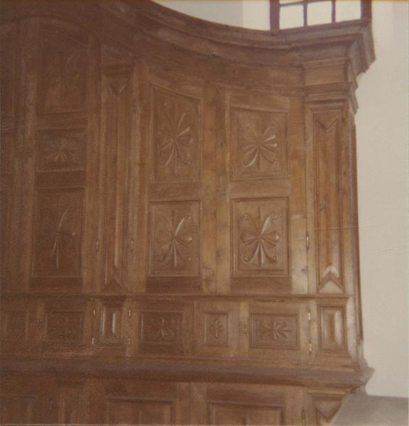 armoire de sacristie, vue partielle