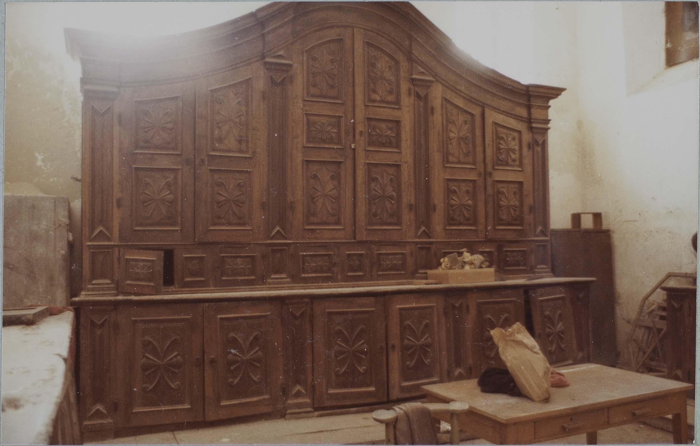 armoire de sacristie, vue générale