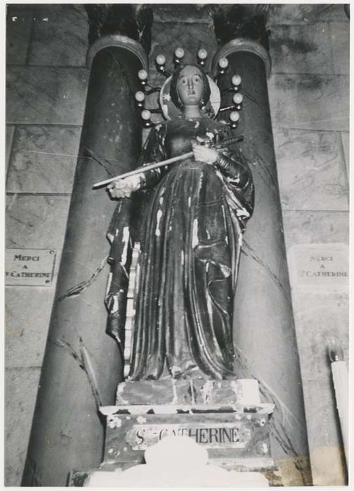 statue : Sainte Catherine d'Alexandrie