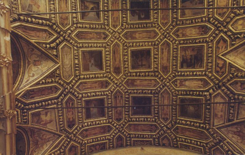 Église de la Confrérie Sainte-Croix : chapelle sud