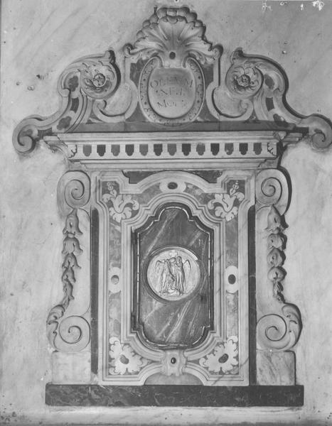 armoire aux saintes huiles, reliquaire (armoire aux saintes reliques)