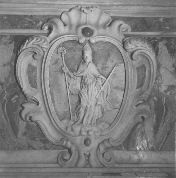 autel de la Confrérie Saint-Erasme ou des Marins, gradins, tabernacle, retable, tableau : La Vierge apparaissant à sainte Catherine d'Alexandrie et à un saint, détail - © Ministère de la Culture (France), Médiathèque du patrimoine et de la photographie, diffusion RMN-GP