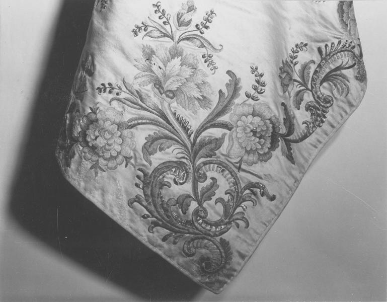 voile huméral, détail