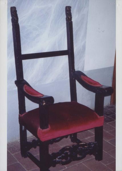 fauteuil de célébrant - © Ministère de la Culture (France), Médiathèque du patrimoine et de la photographie, diffusion RMN-GP