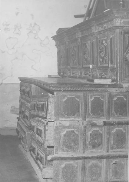 meuble de sacristie (buffet)