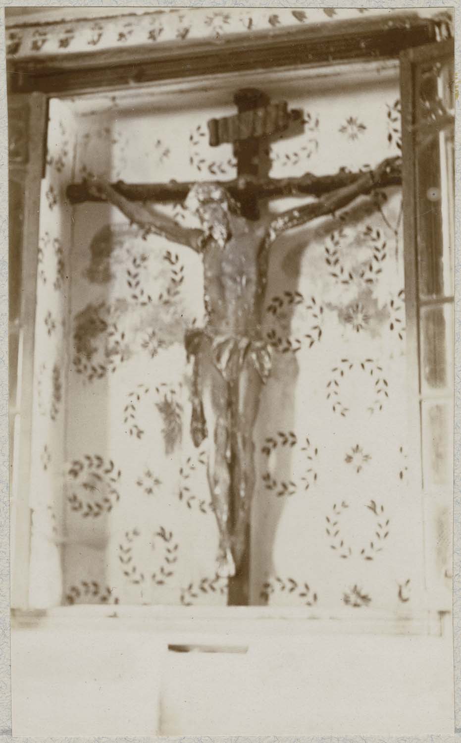 statue (crucifix) : Christ en Croix, vue générale - © Ministère de la Culture (France), Médiathèque du patrimoine et de la photographie, diffusion RMN-GP