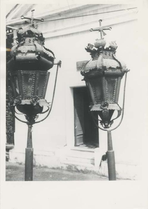 lanternes de confrérie - © Ministère de la Culture (France), Médiathèque du patrimoine et de la photographie, diffusion GrandPalaisRmn Photo