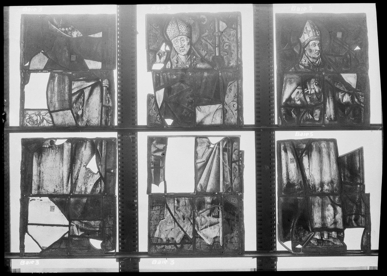 Baie 3 ; Baie 5 [Baie 1 ; Baie 2]