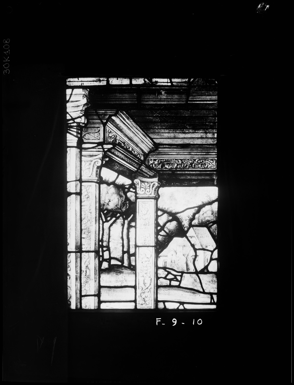 Baie 9, panneau de vitrail 10 [Baie 1]