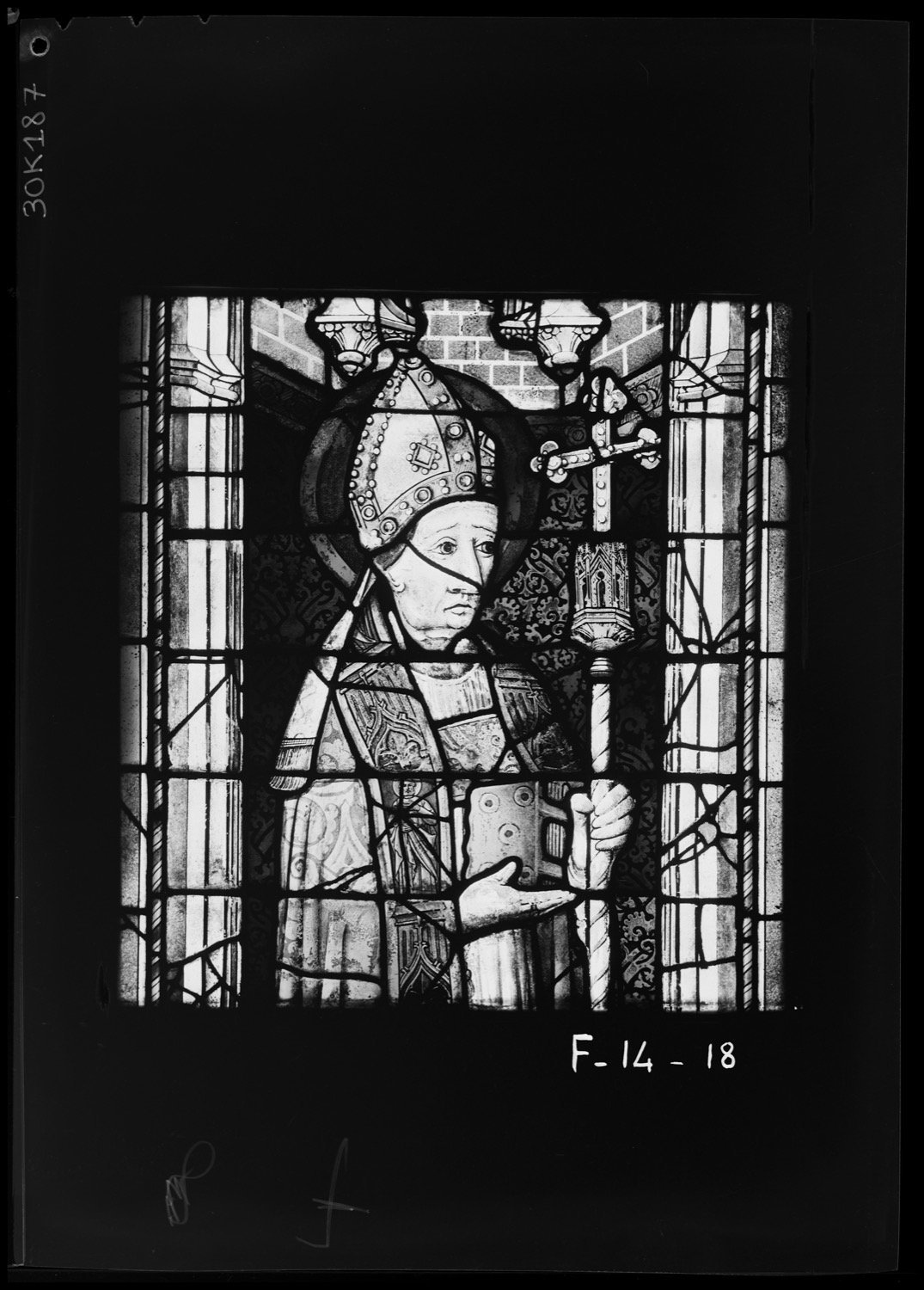 Baie 14, panneau de vitrail 18 [Baie 8]