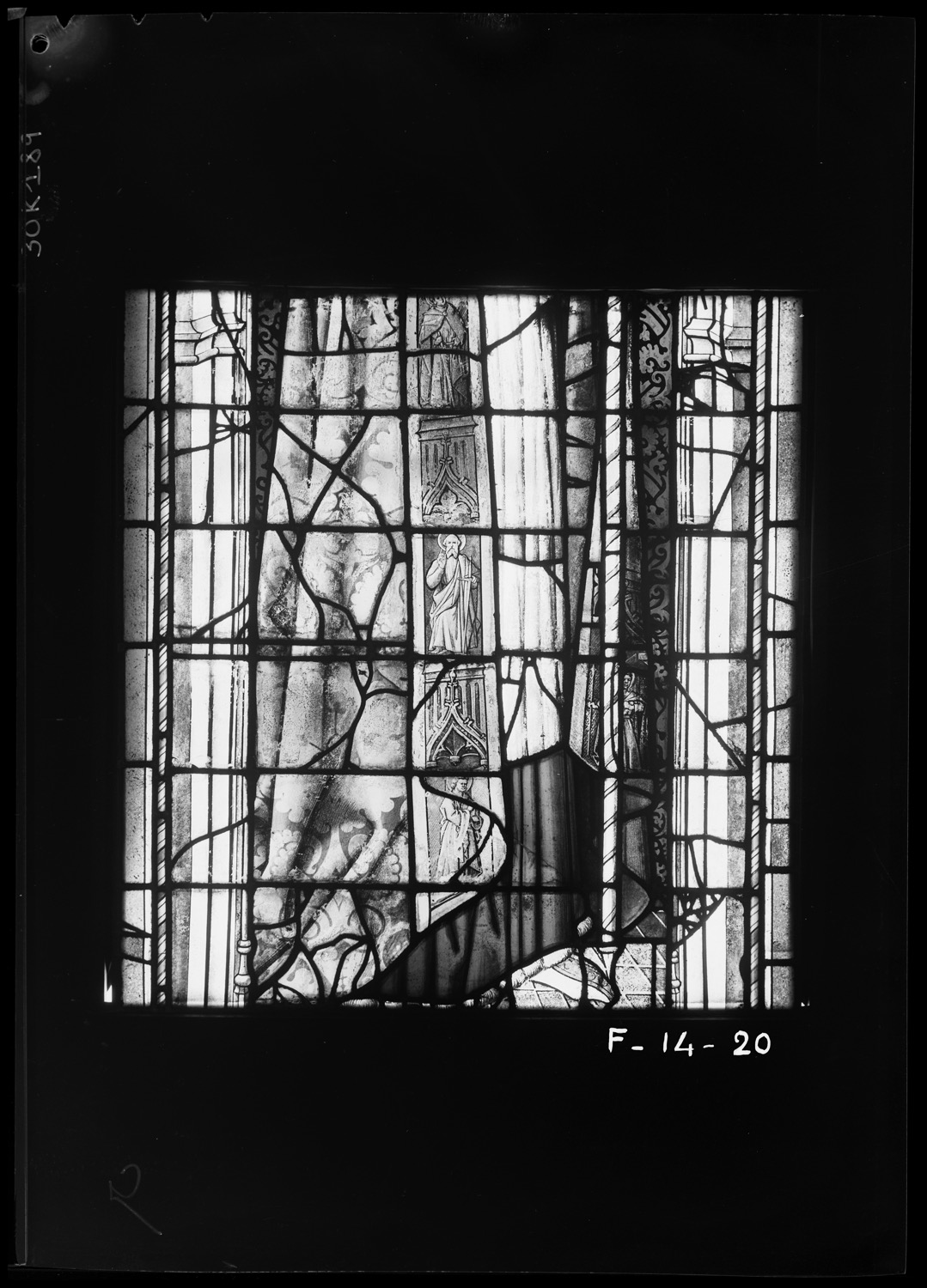 Baie 14, panneau de vitrail 20 [Baie 8]