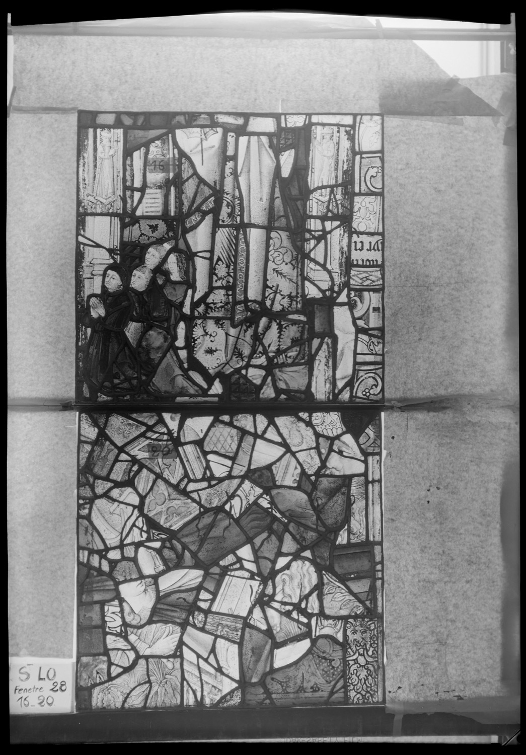 Baie 28, panneaux de vitrail 16 et 20