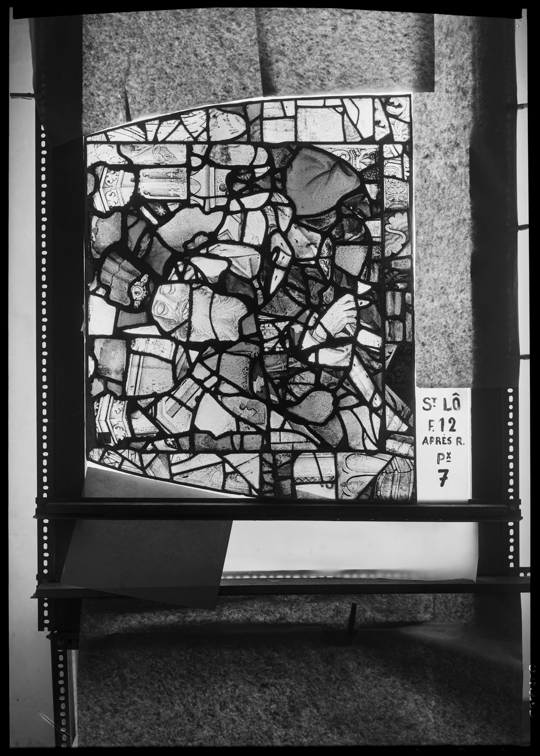 Baie 12, panneau de vitrail 7 [Baie 14]