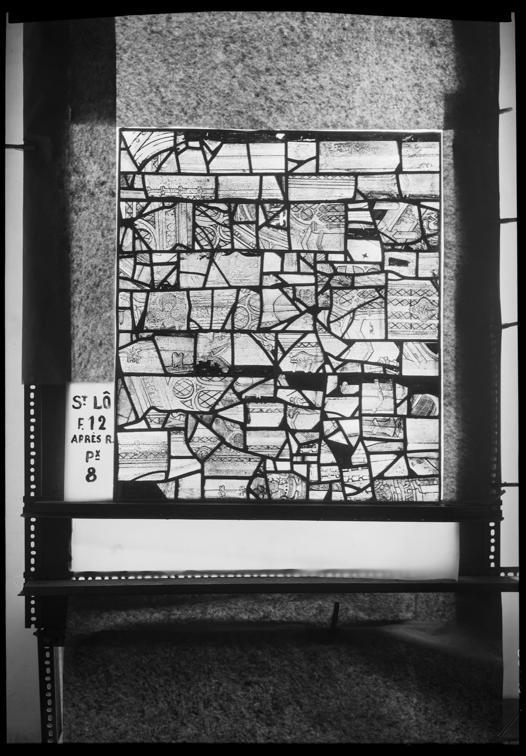 Baie 12, panneau de vitrail 8 [Baie 14]