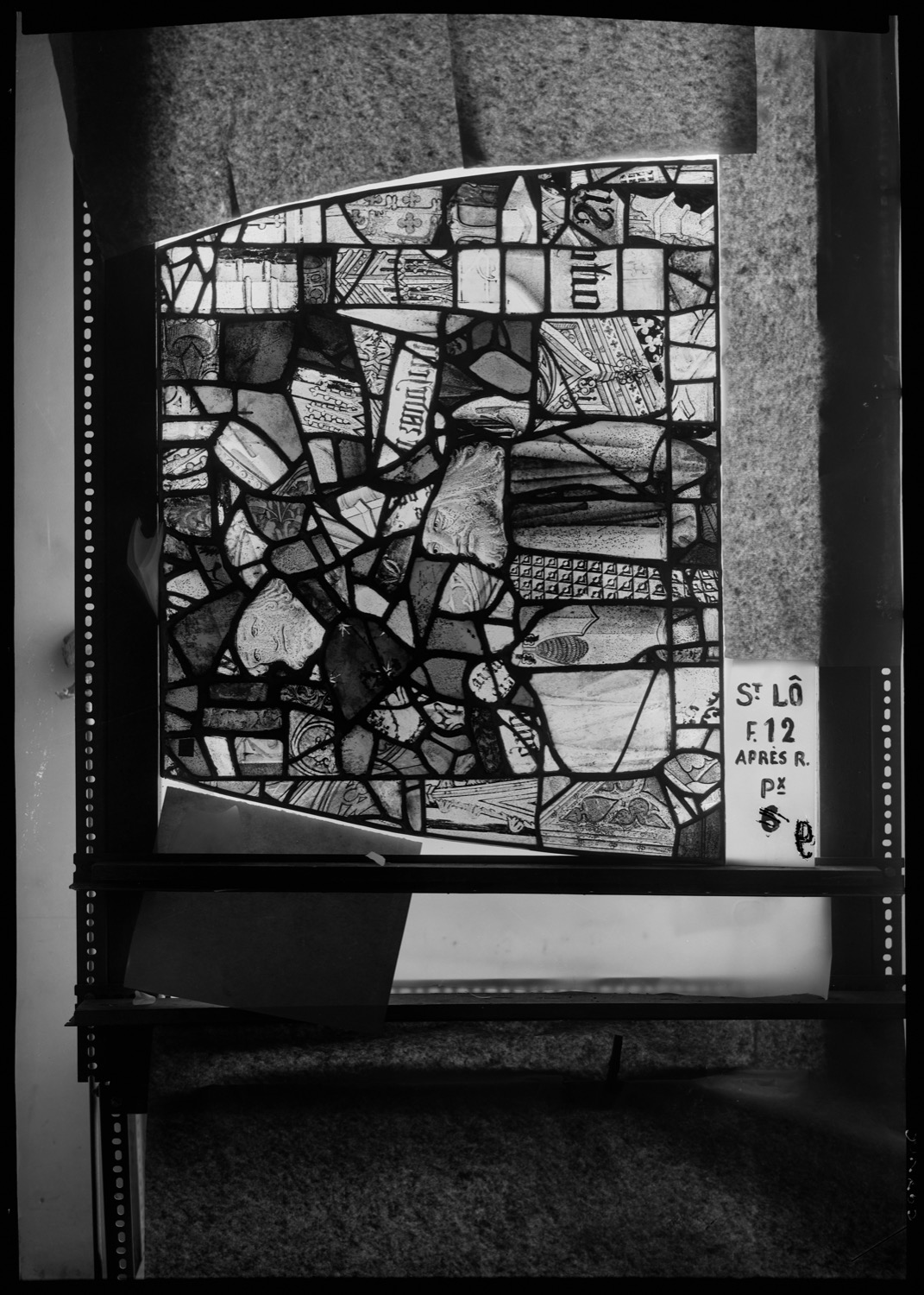 Baie 12, panneau de vitrail 9 [Baie 14]