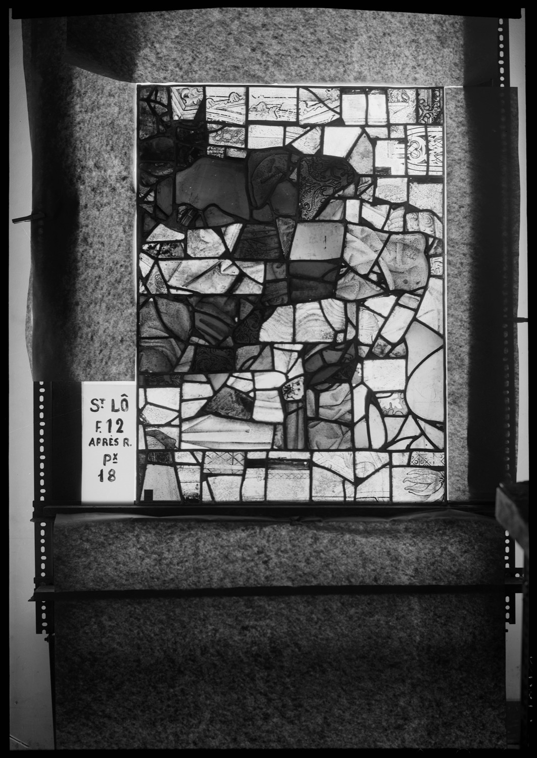 Baie 12, panneau de vitrail 18 [Baie 14]