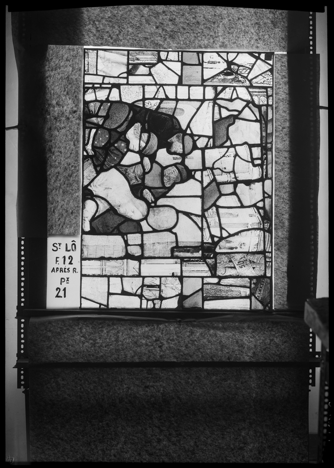 Baie 12, panneau de vitrail 21 [Baie 14]