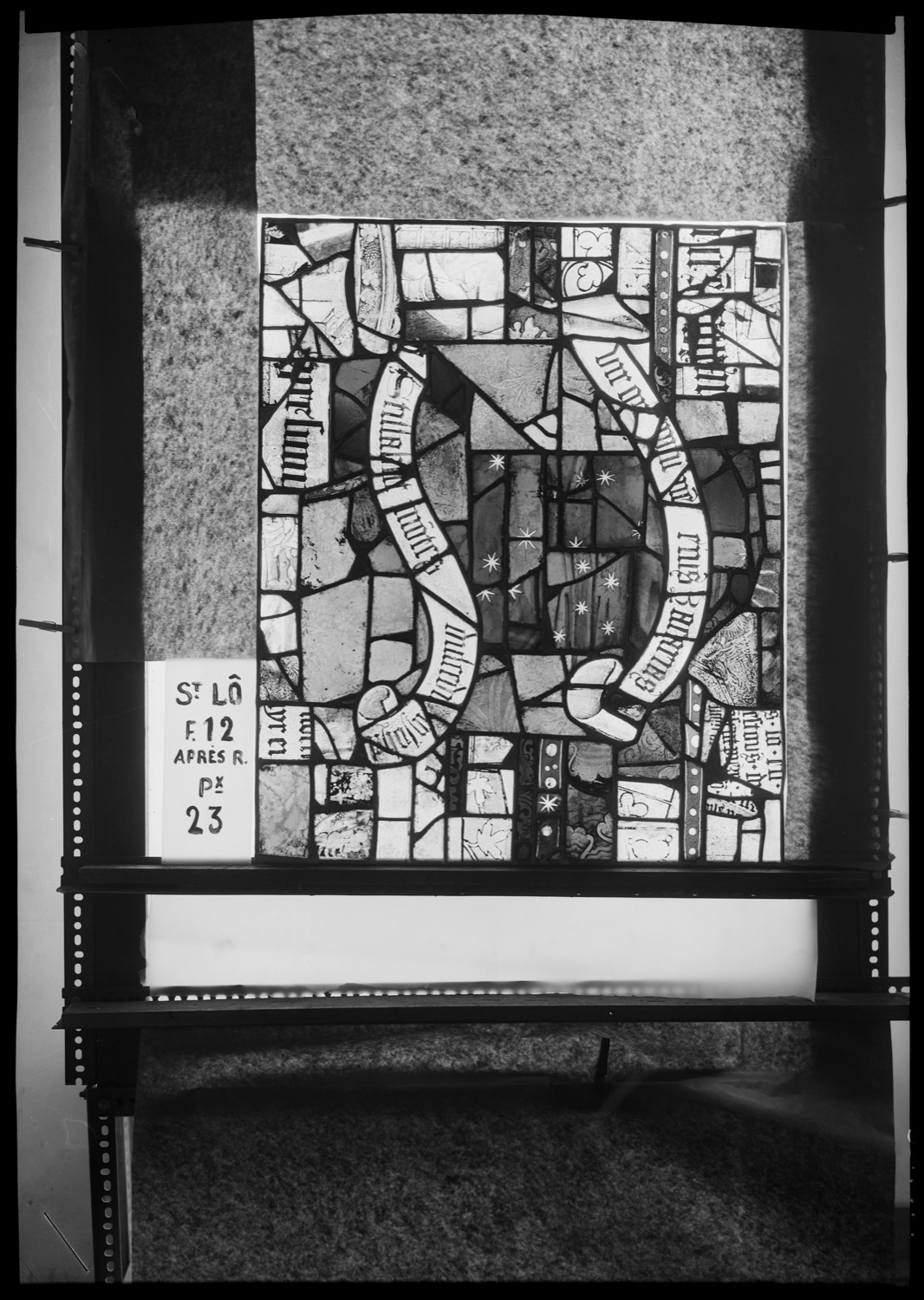 Baie 12, panneau de vitrail 23 [Baie 14]