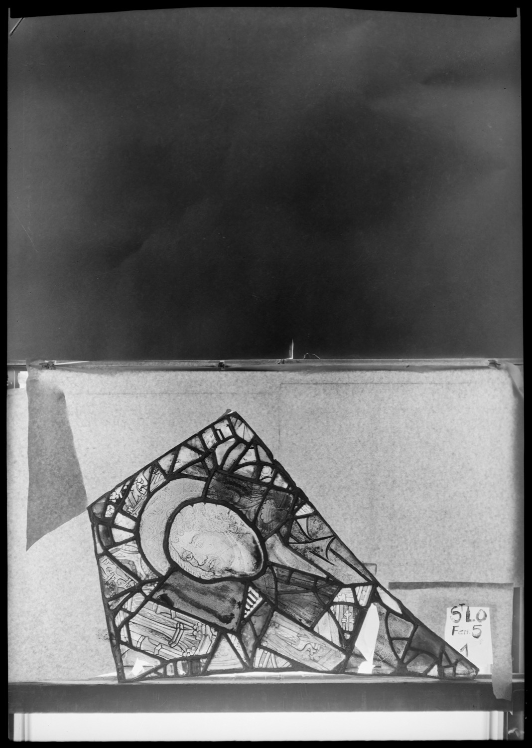 Baie 5, panneau de vitrail 1 [Baie 30]