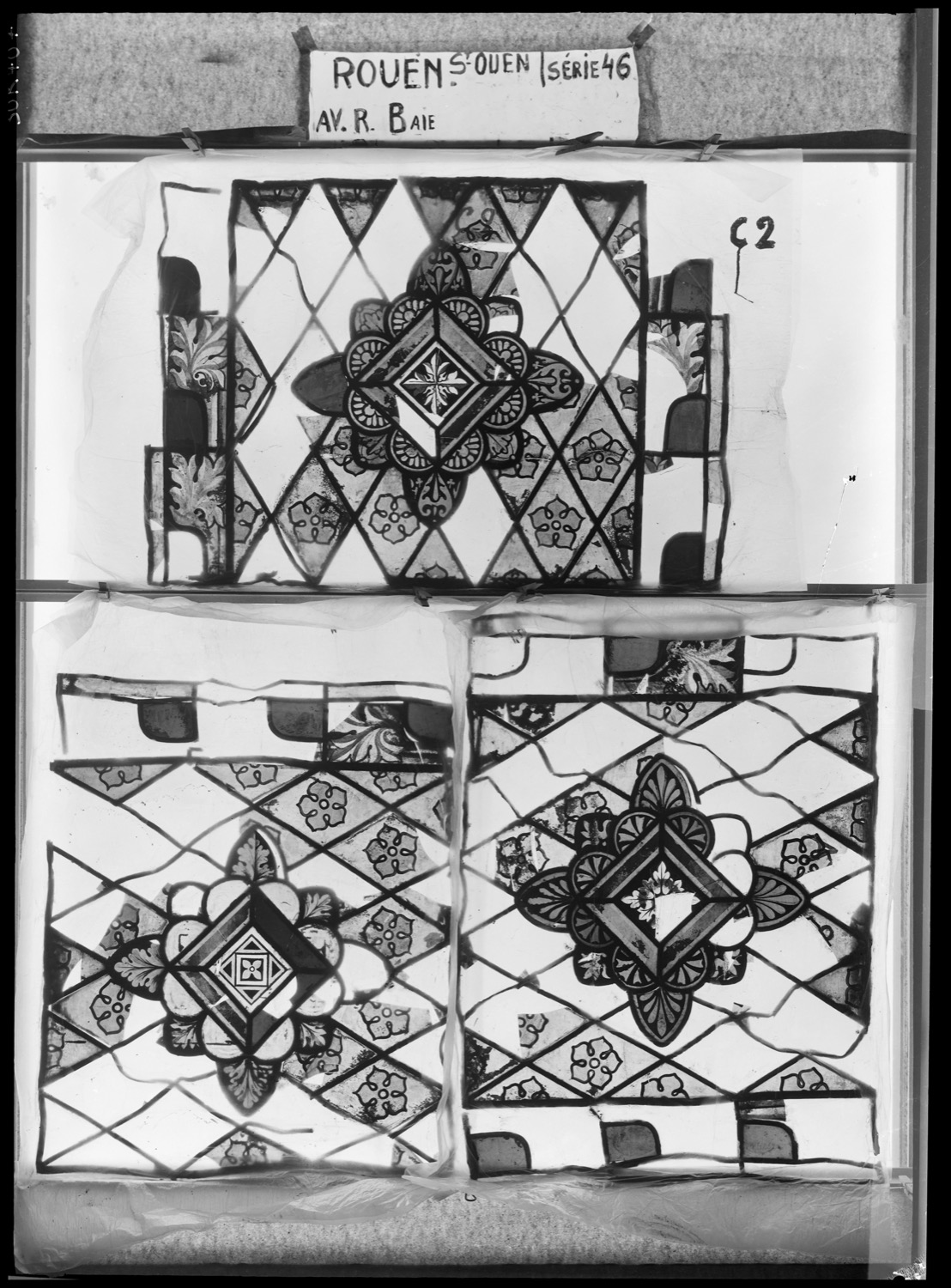 Eglise abbatiale : panneau de vitrail C2