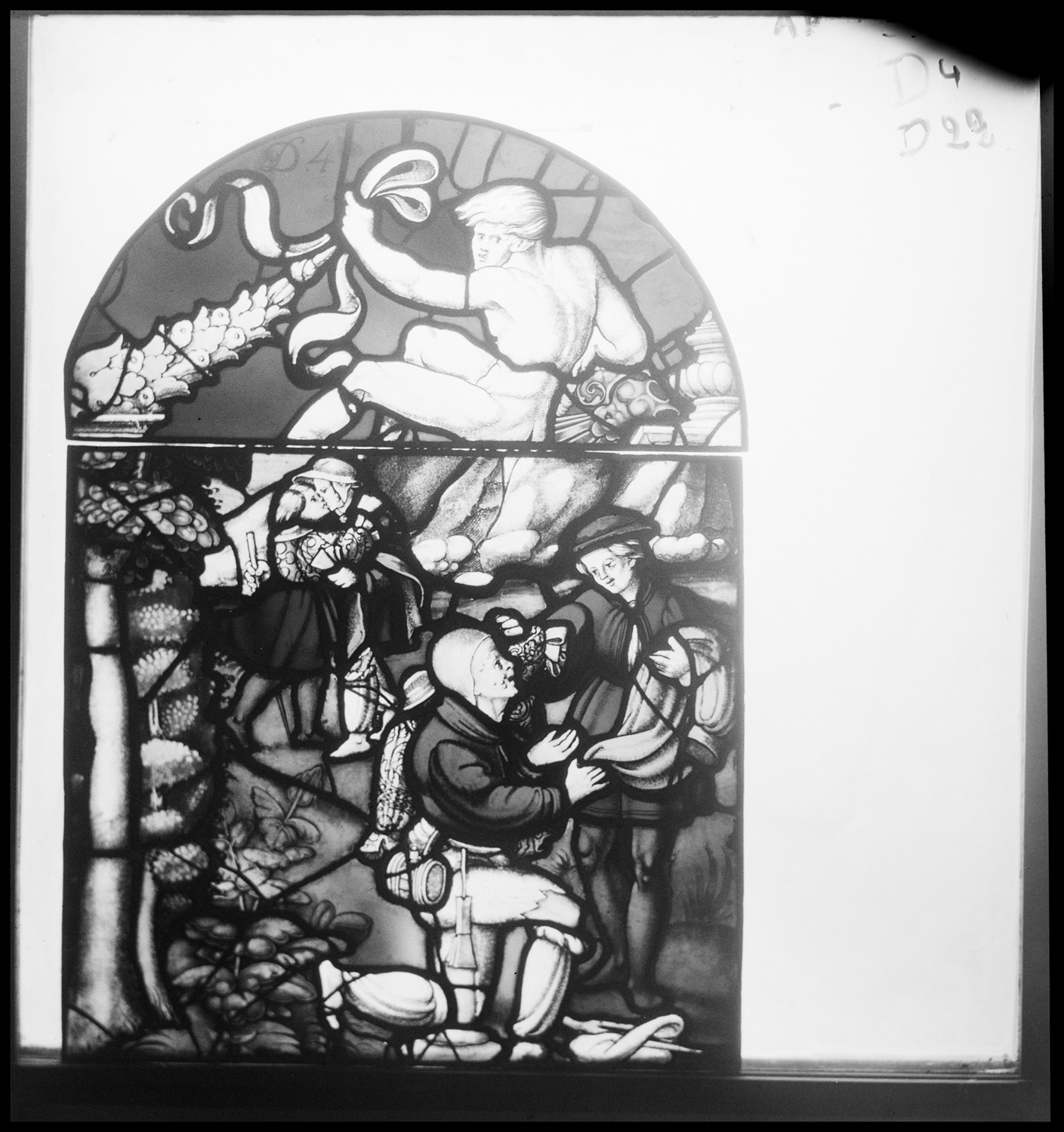 Baie D, panneaux de vitrail 4 et 22 [Baie 19]