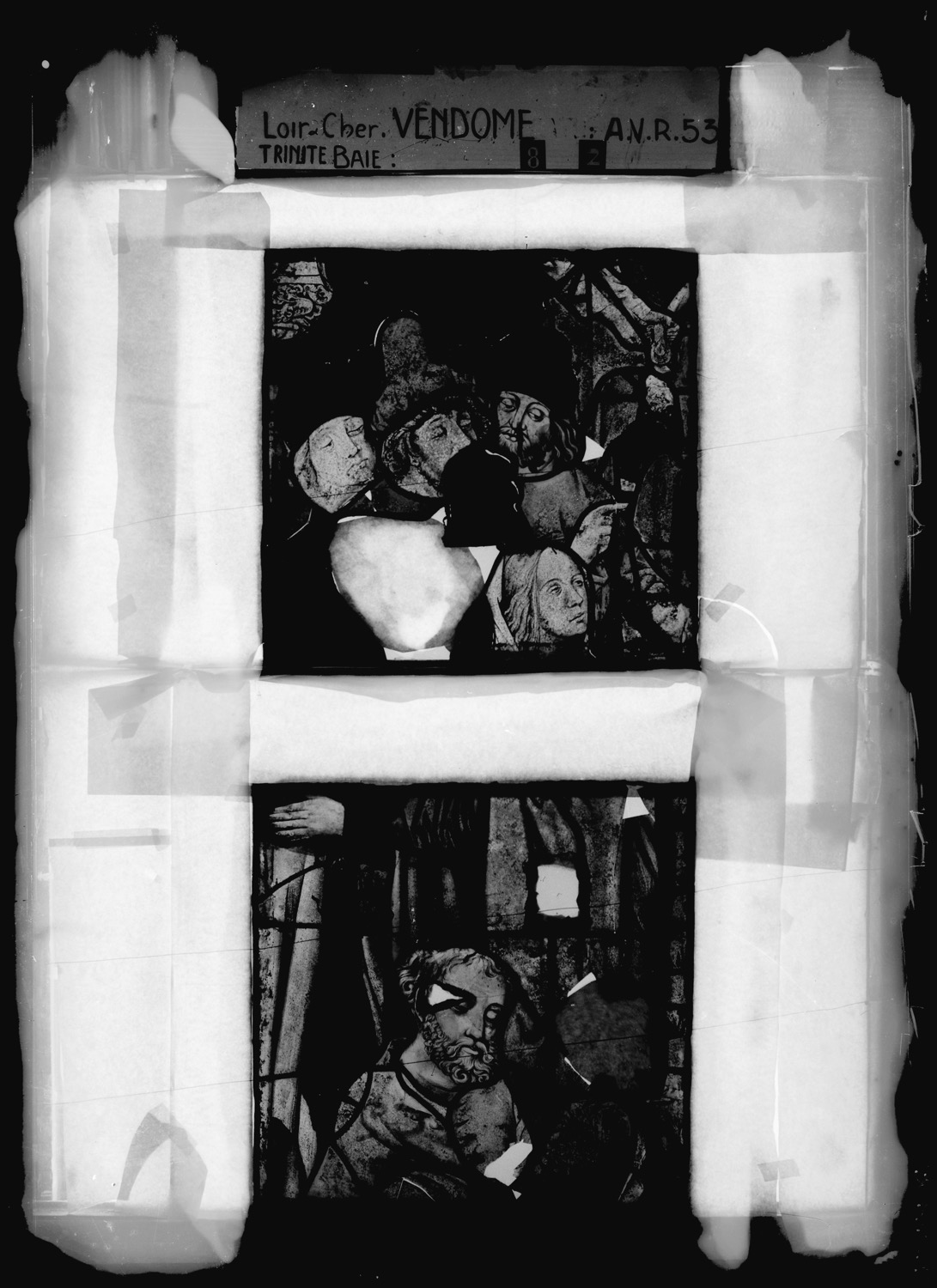 Panneaux de vitrail 2 et 8 [Baie 33]