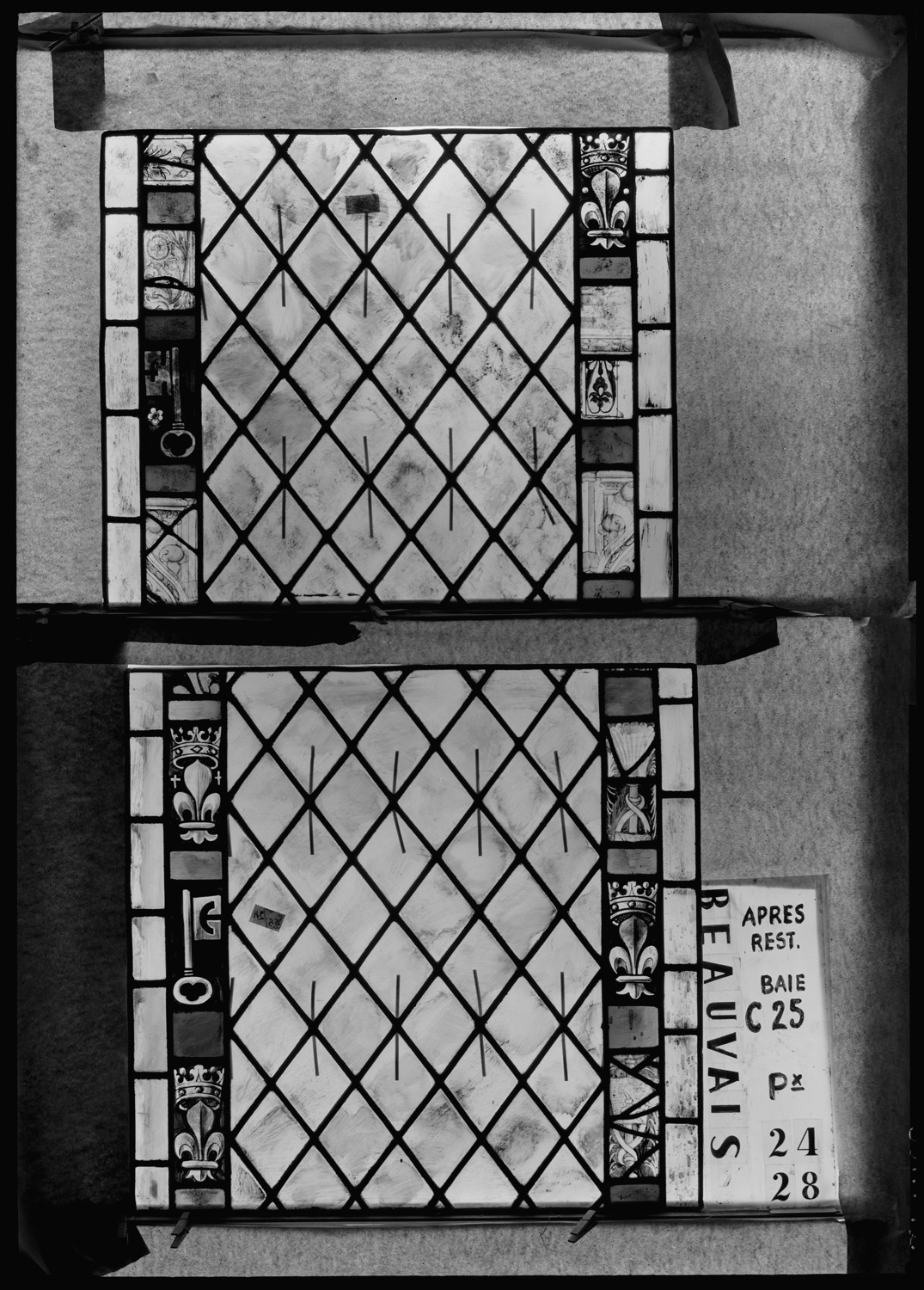 Baie C25, panneaux de vitrail 24 et 28