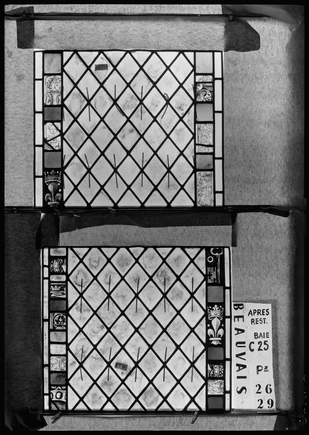 Baie C25, panneaux de vitrail 26 et 29