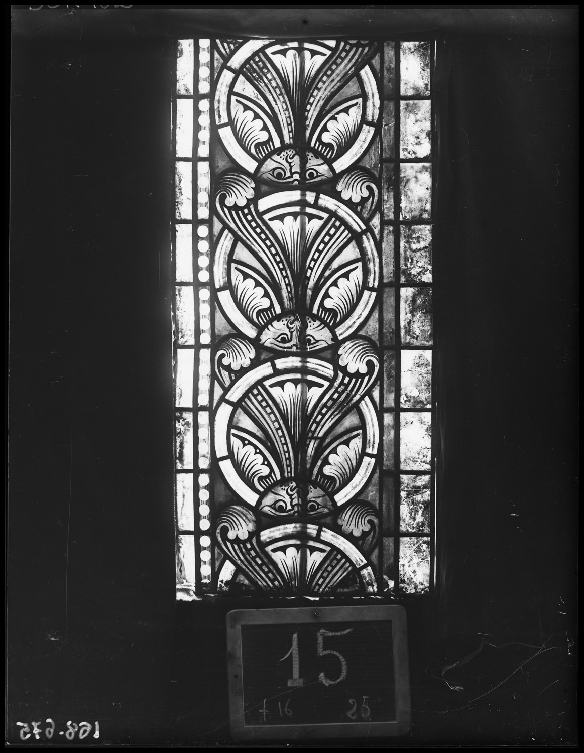 Panneau de vitrail 15 [Baie 109]