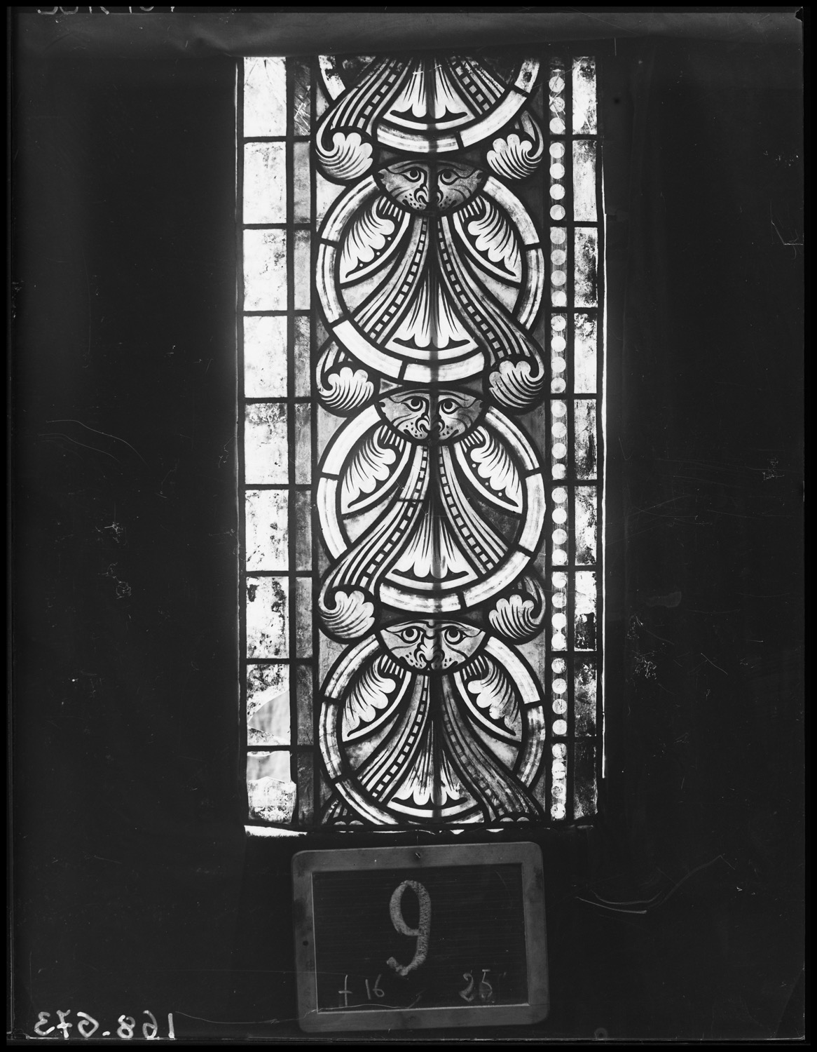 Panneau de vitrail 9 [Baie 109]