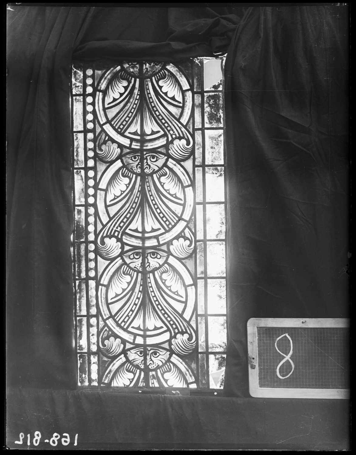 Panneau de vitrail 8 [Baie 109]