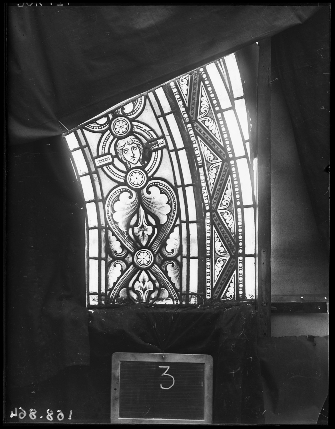 Panneau de vitrail 3 [Baie 111]