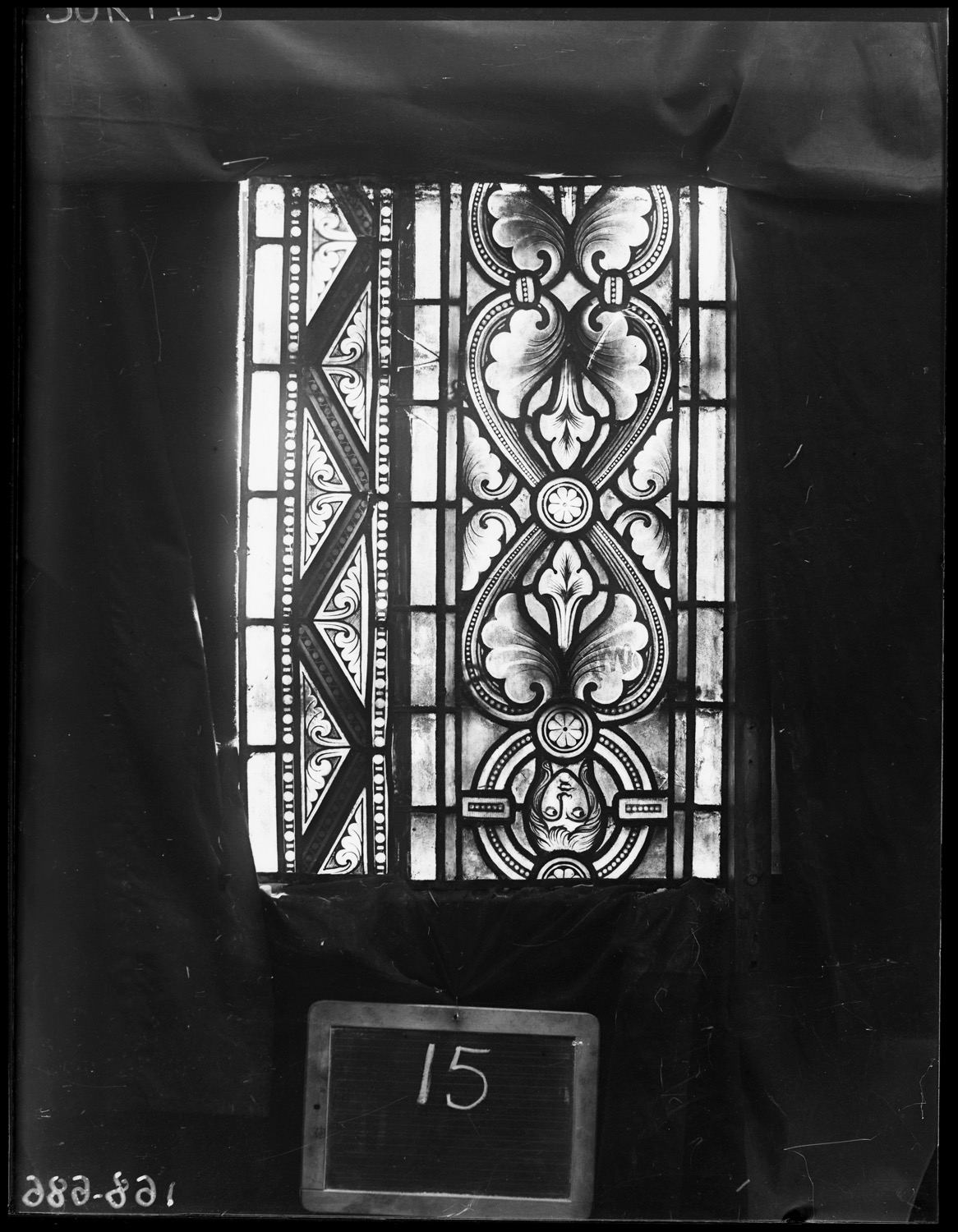 Panneau de vitrail 15 [Baie 111]