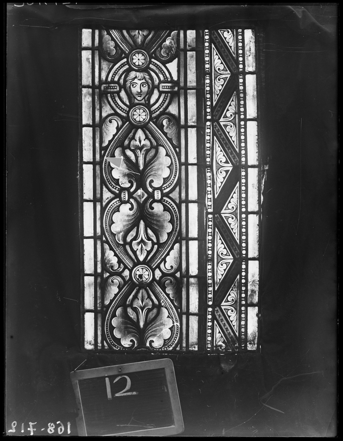 Panneau de vitrail 12 [Baie 111]