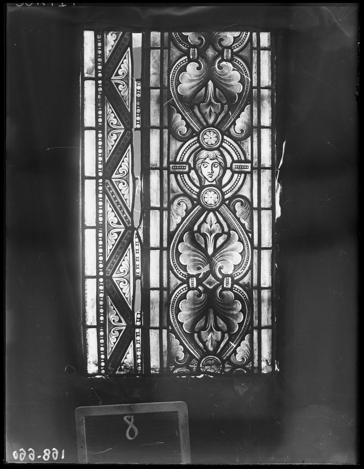 Panneau de vitrail 8 [Baie 111]